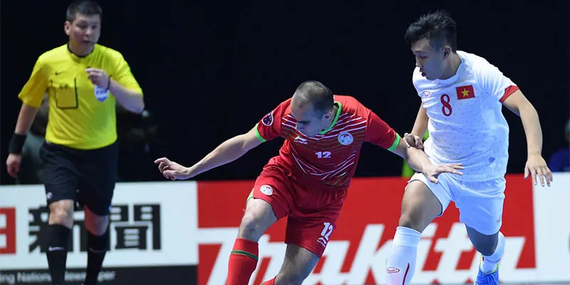 Futsal có đầy đủ thẻ phạt